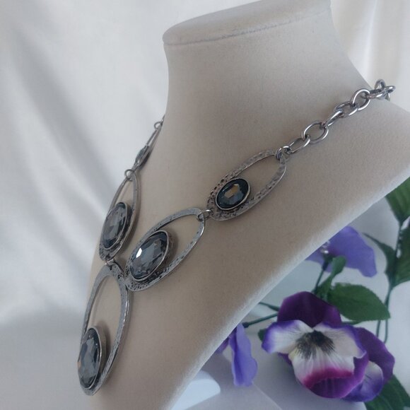 Large Silver Oval Links Metal Necklace Edgy Shiny Black Stone Faceted Statement - Picture 5 of 6
